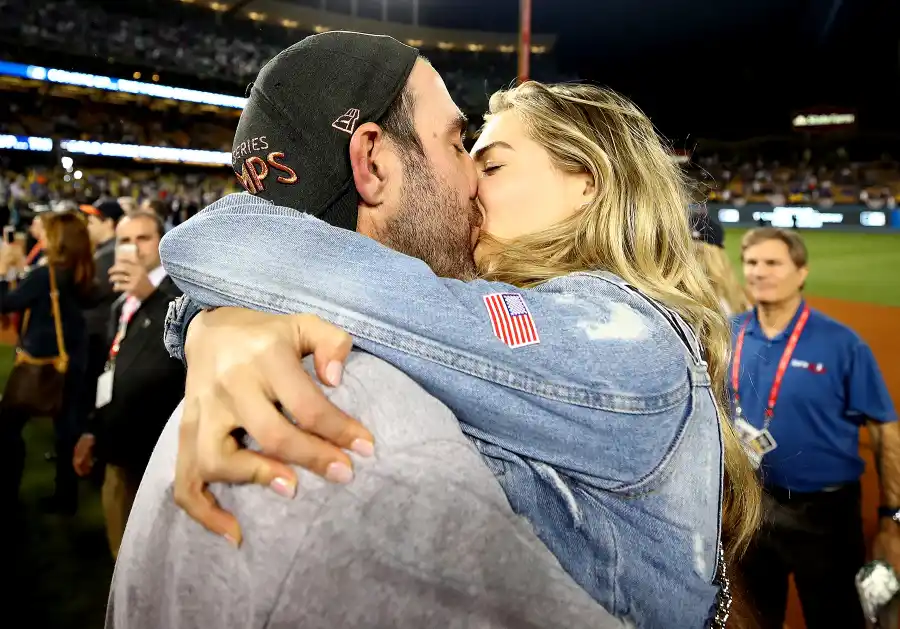Kate-Upton-and-Justin-Verlander-world-series-kiss