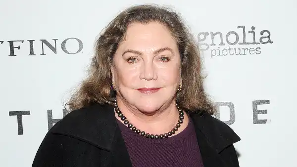 Kathleen-Turner-friends