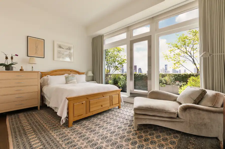 Meryl Streep, apartment sale