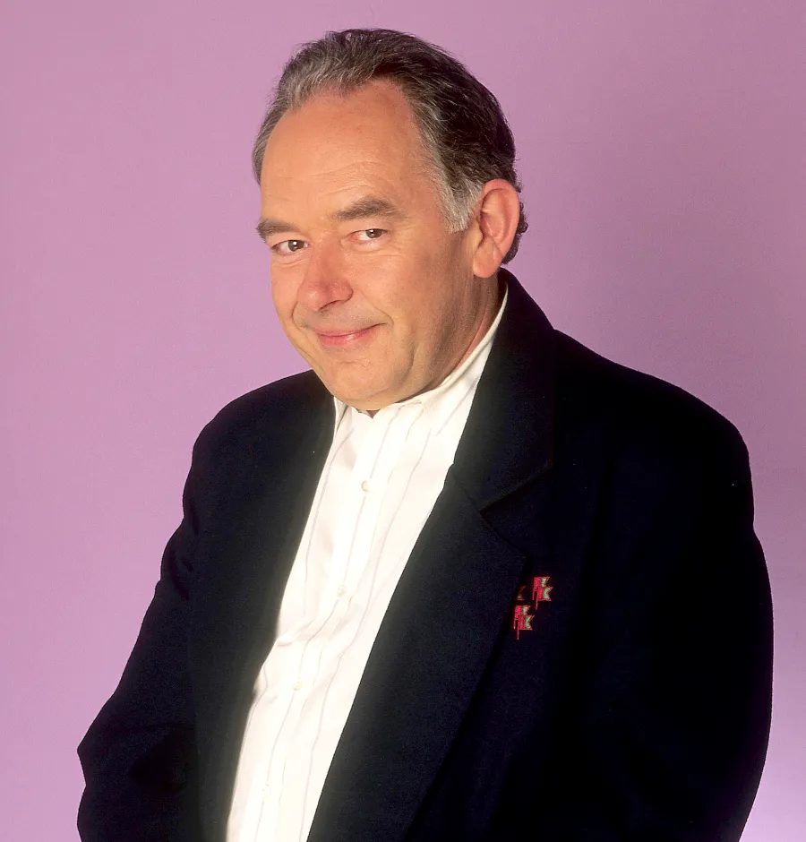 Robin-Leach-dead