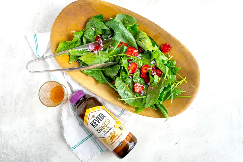 Roy Choi&rsquo;s Ginger Miso Spinach Strawberry Salad Recipe