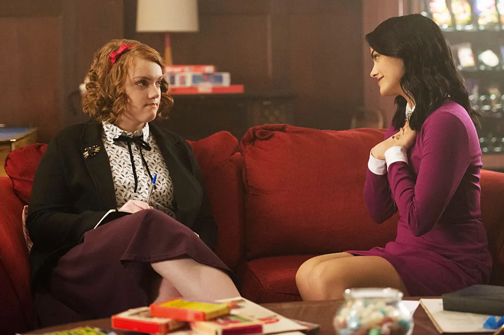 Shannon Purser Camila Mendes Riverdale
