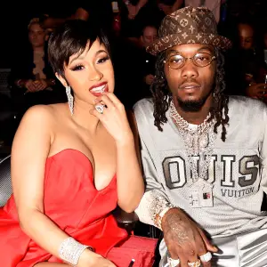 cardi b offset kulture on stage VMAs 2018