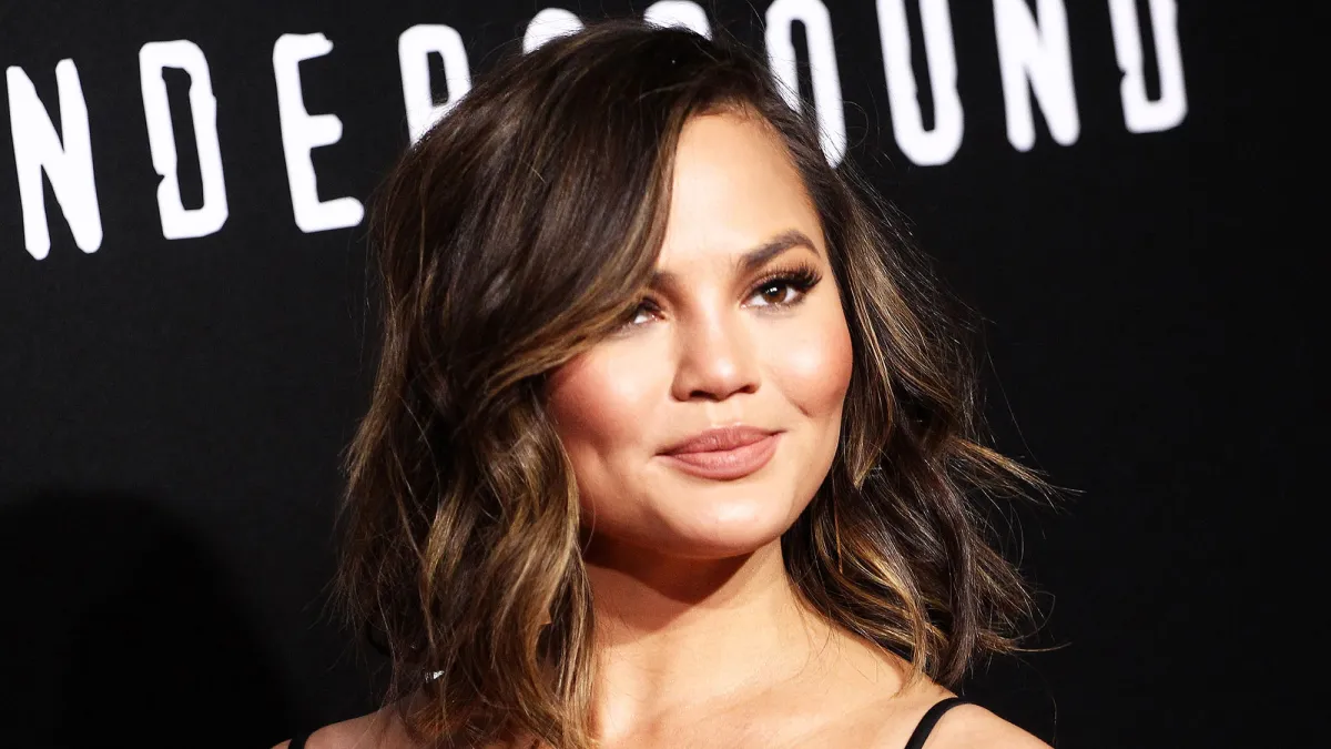 chrissy teigan real housewives twitter