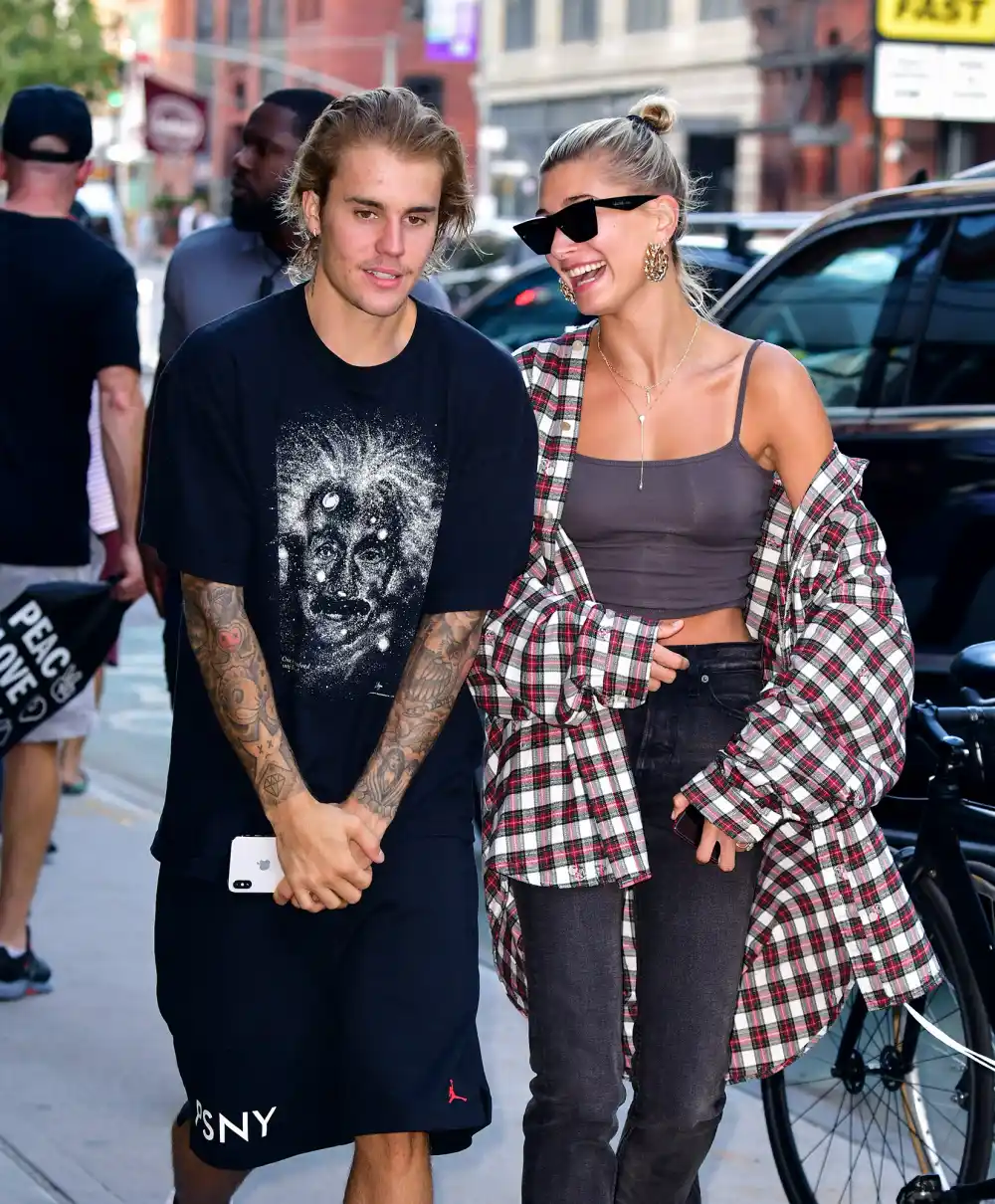 Hailey Baldwin &lsquo;Has a Lot of Control&rsquo; in Relationship With Justin Bieber