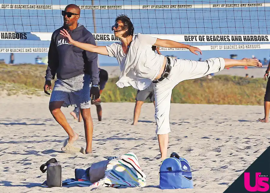 Katie Holmes Jamie Foxx Beach Love