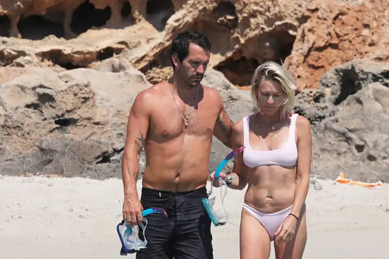 robin wright bikini beach body age 52