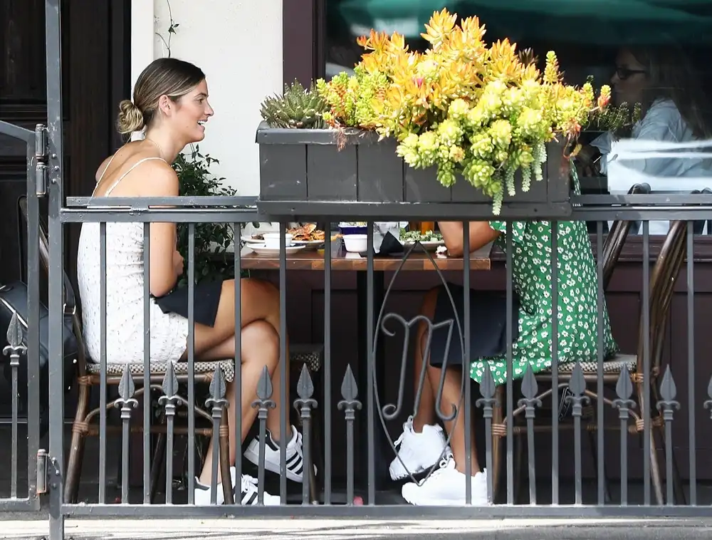 Shauna Sexton eating lunch