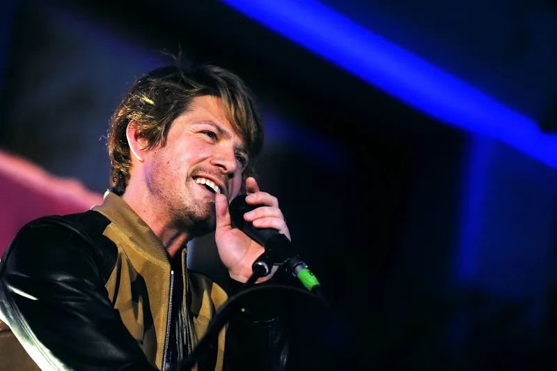 Taylor Hanson Is Expecting His Sixth Child