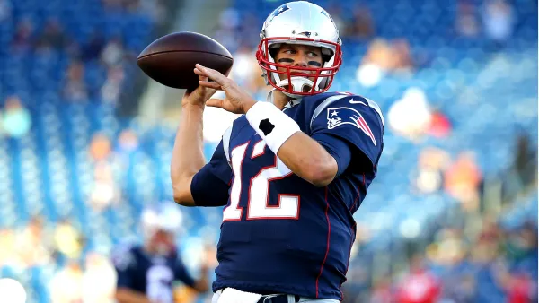 Tom Brady #12 of the New England Patriots