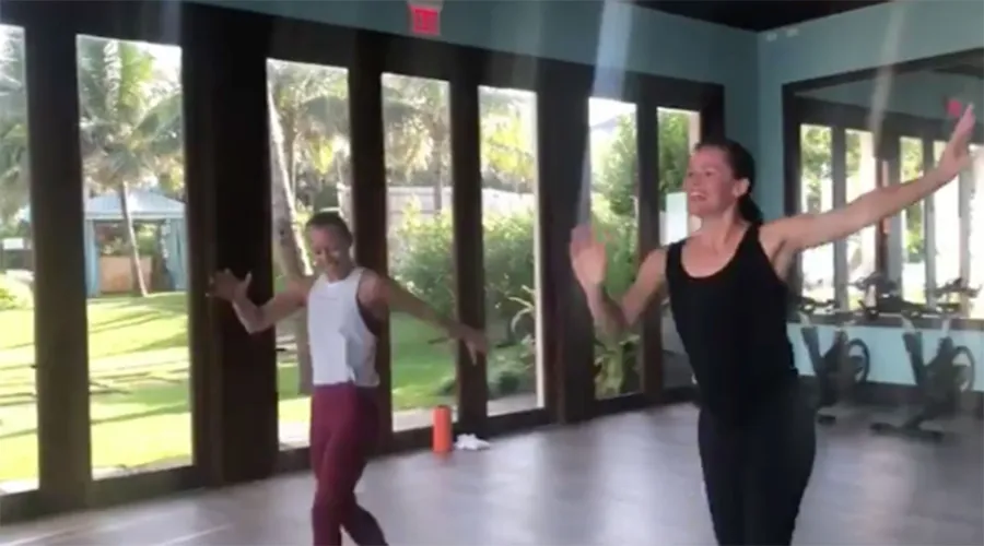 Simone De La Rue and Jennifer Garner hollywood trainer