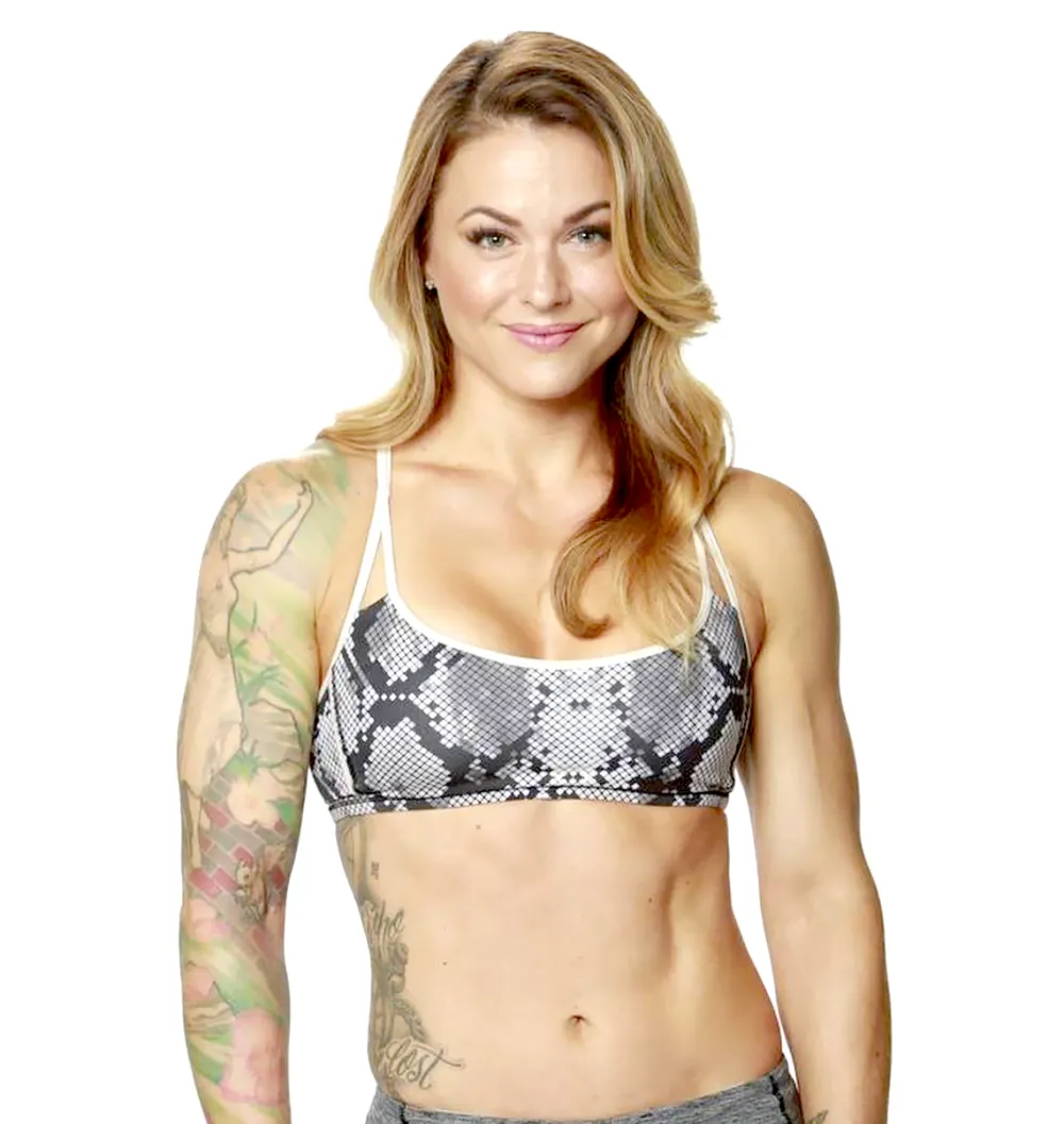 Christmas-Abbott-gives-birth