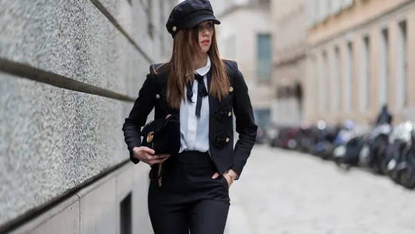 black pants street style