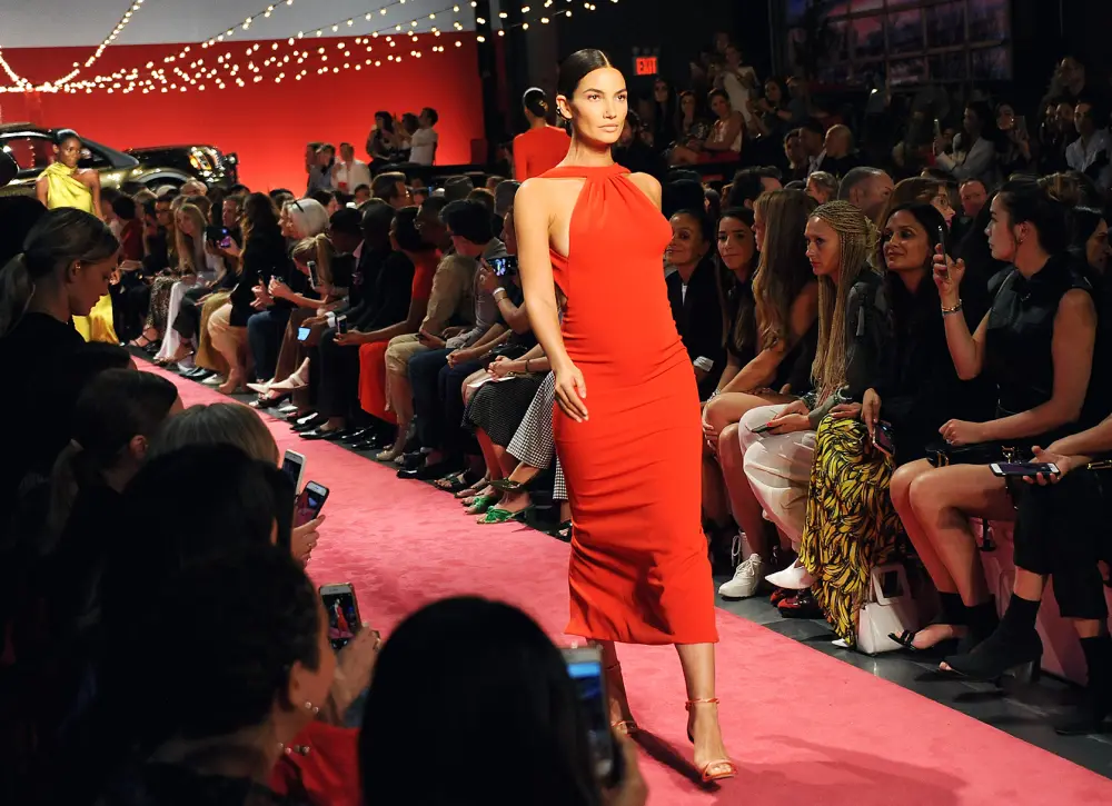 Lily Aldridge Pregnant Runway