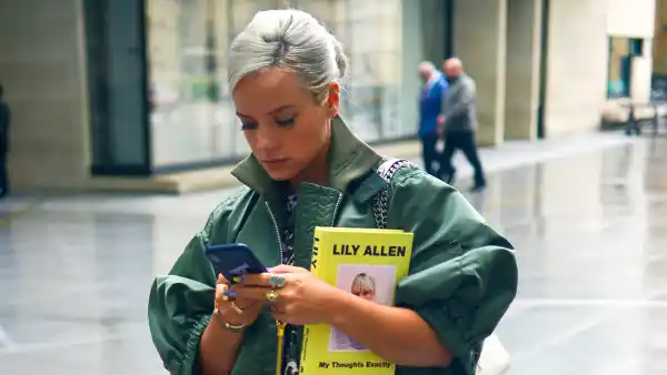 Lily Allen Reveals Heartbreaking Details About Delivering a Stillborn Baby