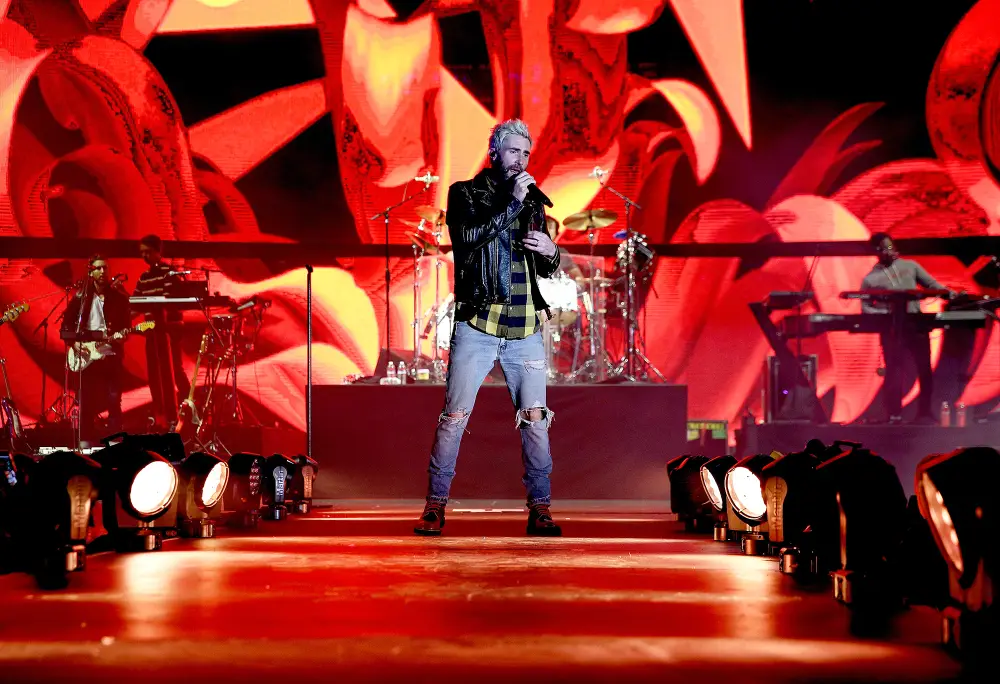 Maroon 5 Has &lsquo;Pretty Much Accepted&rsquo; Super Bowl LIII Halftime Show Gig