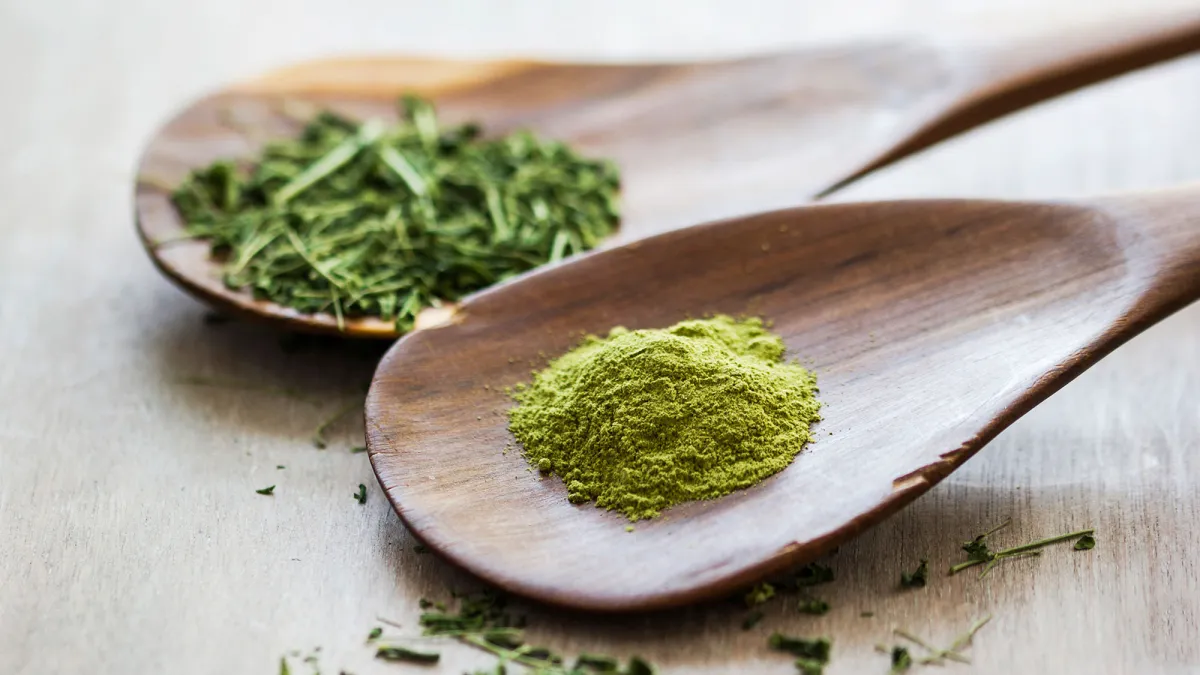 Moringa and Moringa powder