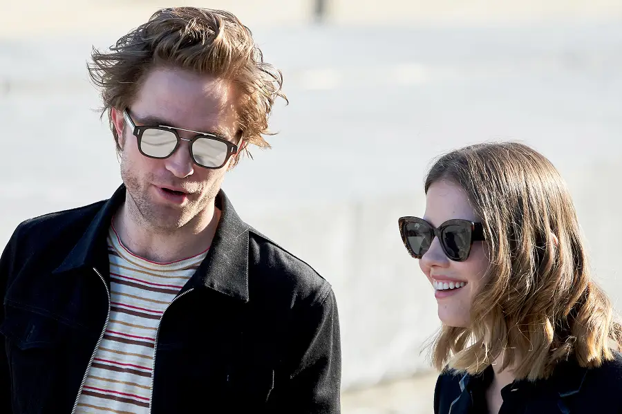 Robert-Pattinson,-Mia-Goth-reunite