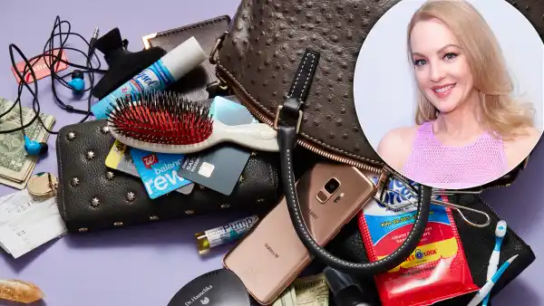 Wendi-McLendon Covey: What's in My Bag?