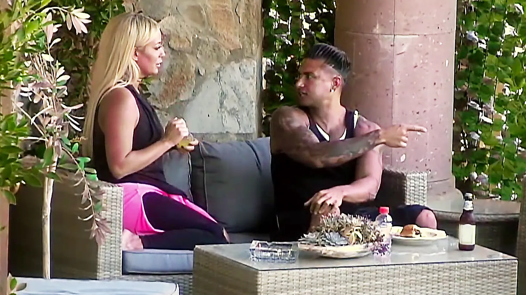 Aubrey O'Day Wishes Pauly D Dead Accuses Abuse