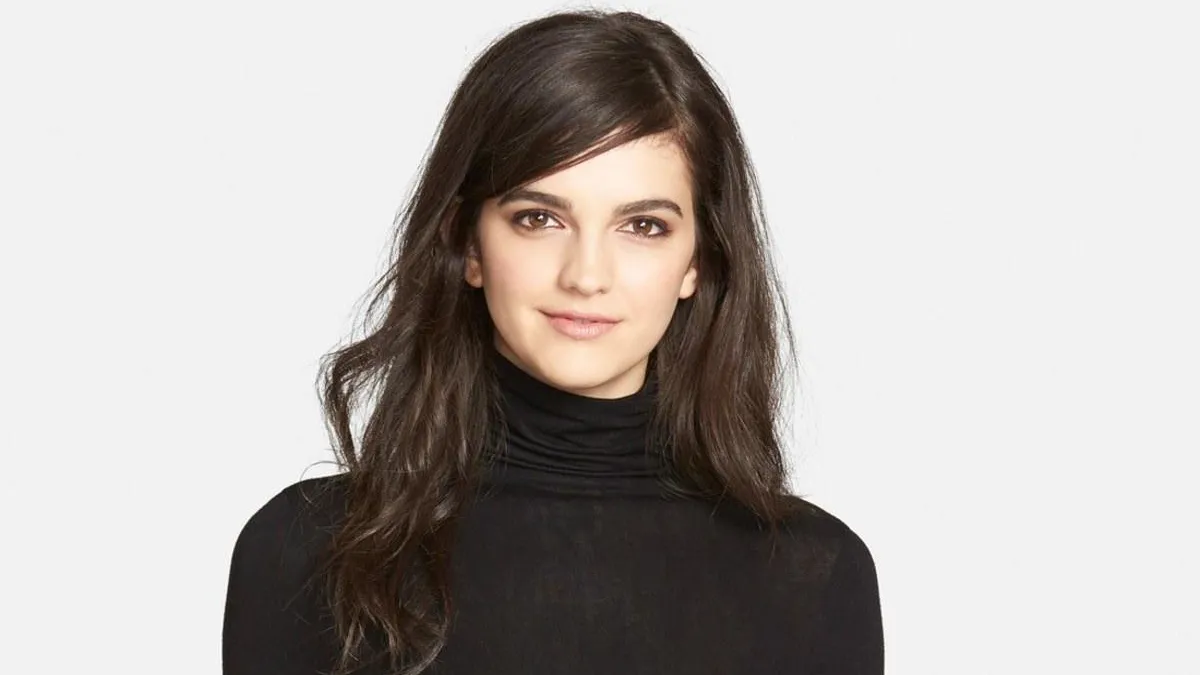 chelsea28-BLACK-Layering-Turtleneck