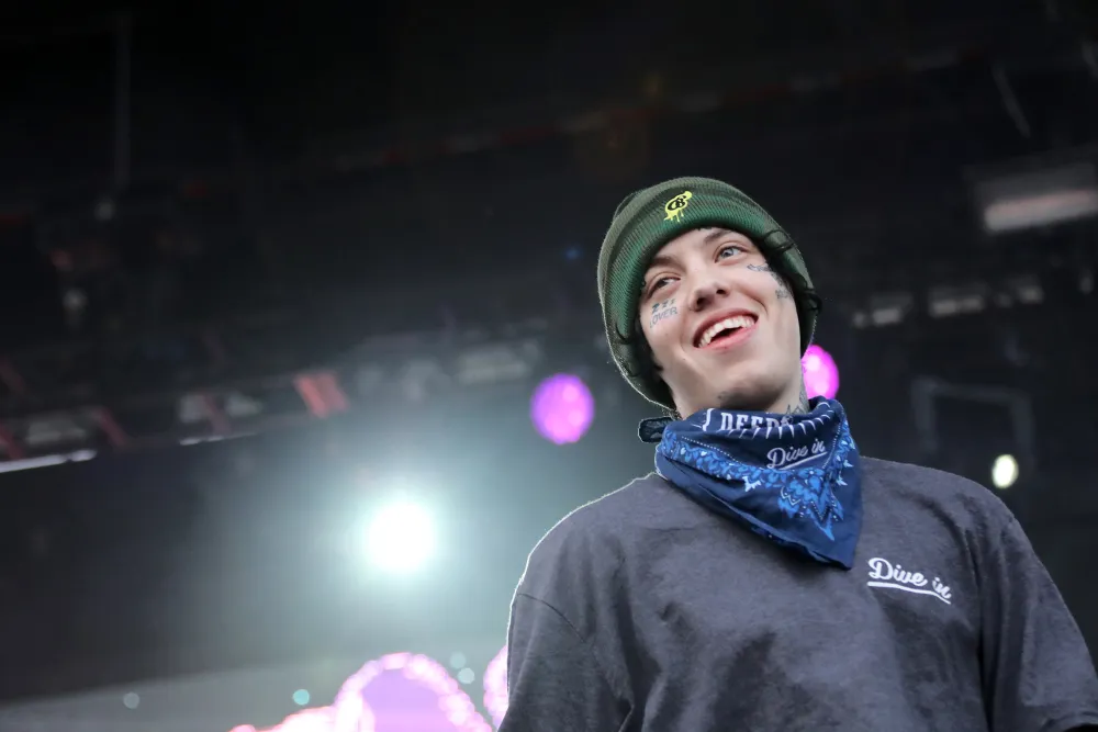 Lil Xan Won't Give Up on Hot Cheetos, Eats Snack Two Days After it Caused Him to Vomit Blood