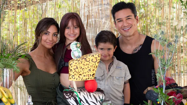 mario lopez childrens birthday party