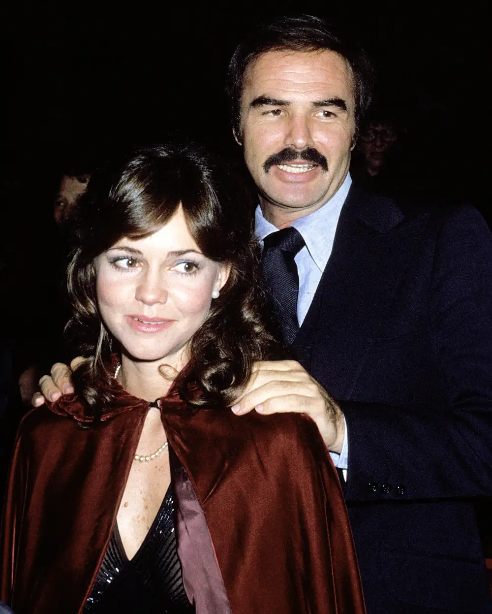 Sally Field Reacts Burt Reynolds Dead