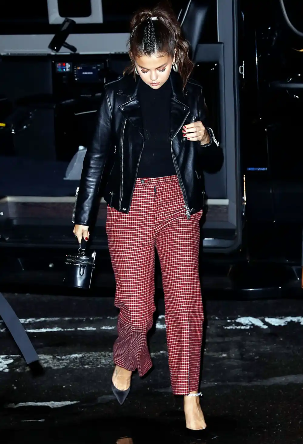 Selena Gomez Responds Ugly Hair Piece Stefano Gabbana