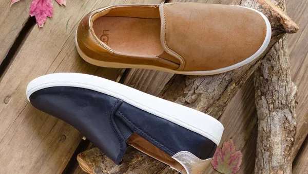 cas ugg slip on sneakers