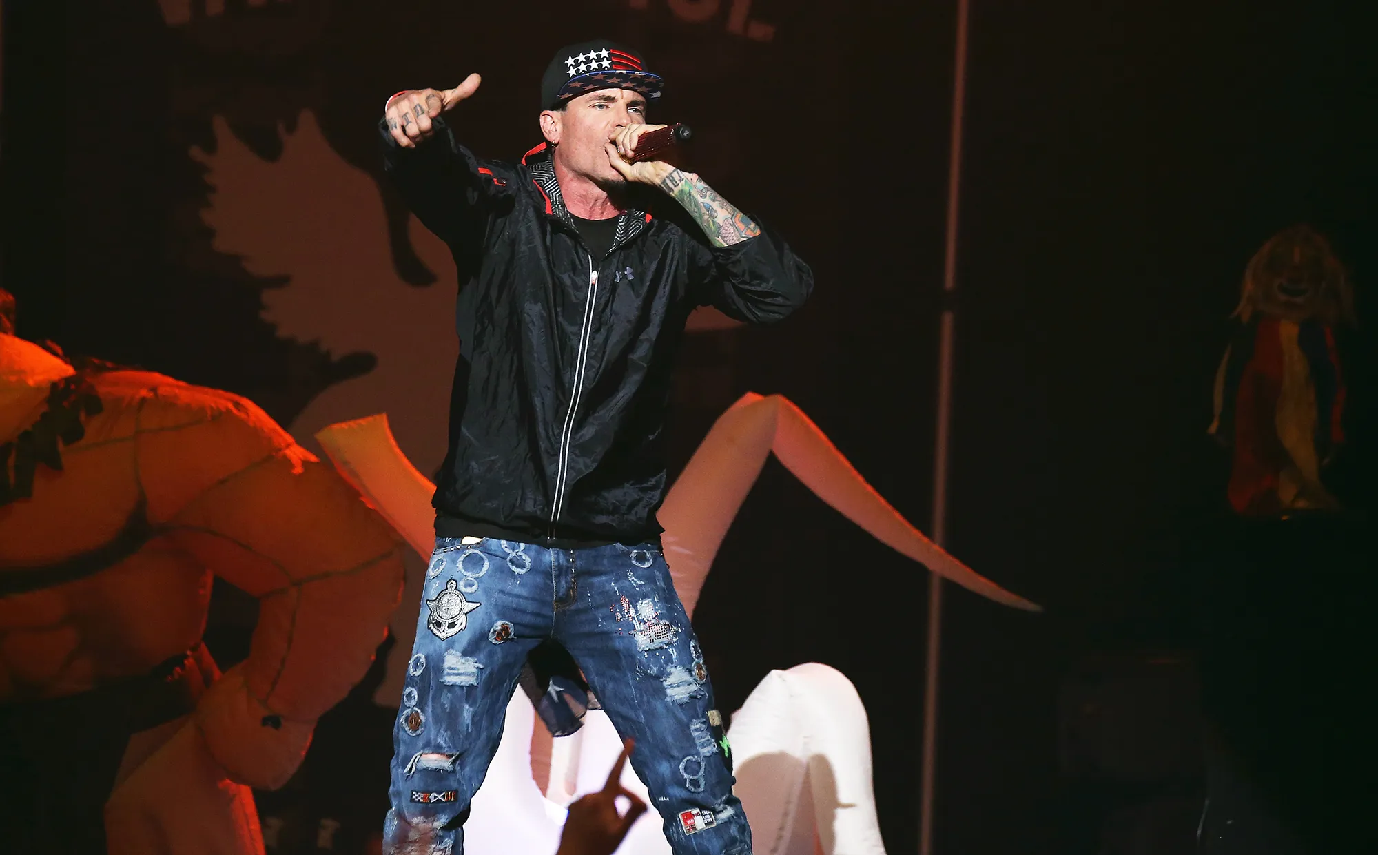 Vanilla Ice Among Passengers Quarantined on Dubai Flight