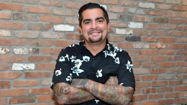 ‘MasterChef’ Judge Aarón Sánchez’s ‘Perfectly’Blended Carne Asada Tacos Are the Ideal National Taco Day Meal