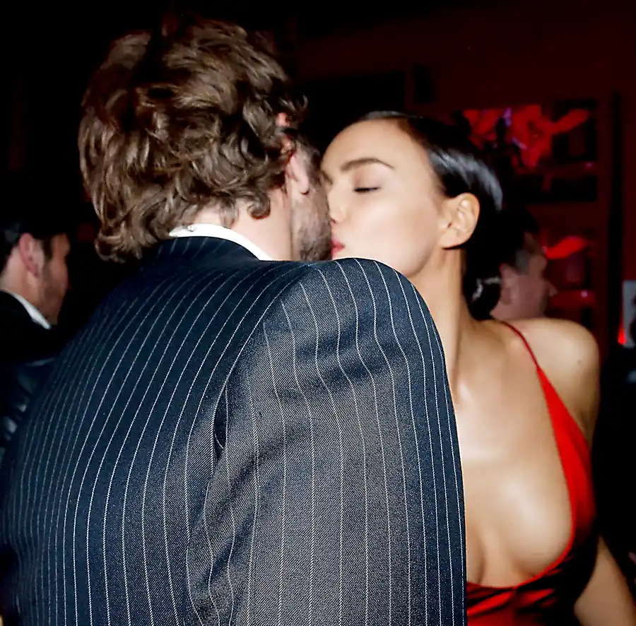Bradley-Cooper-and-Irina-Shayk-PDA