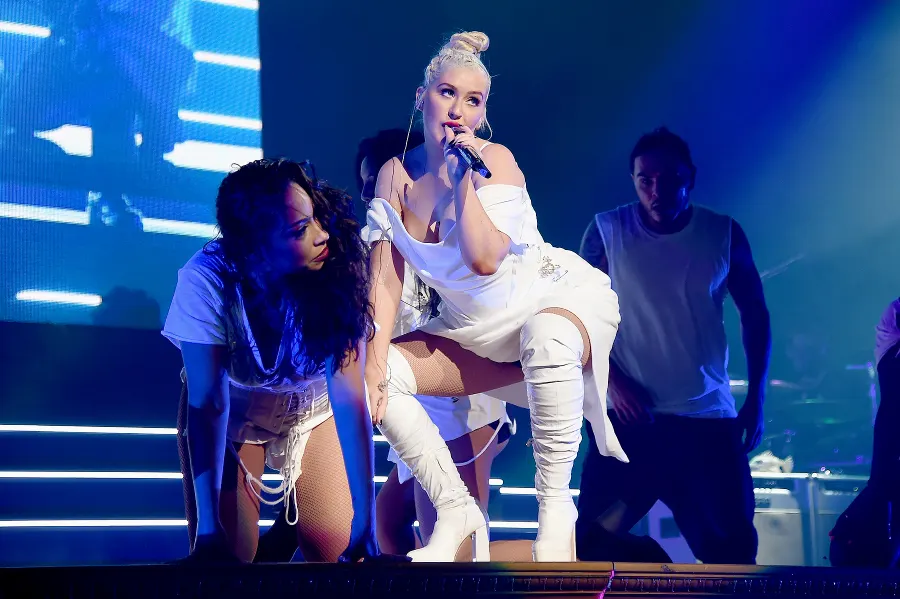 Christina-Aguilera-tour