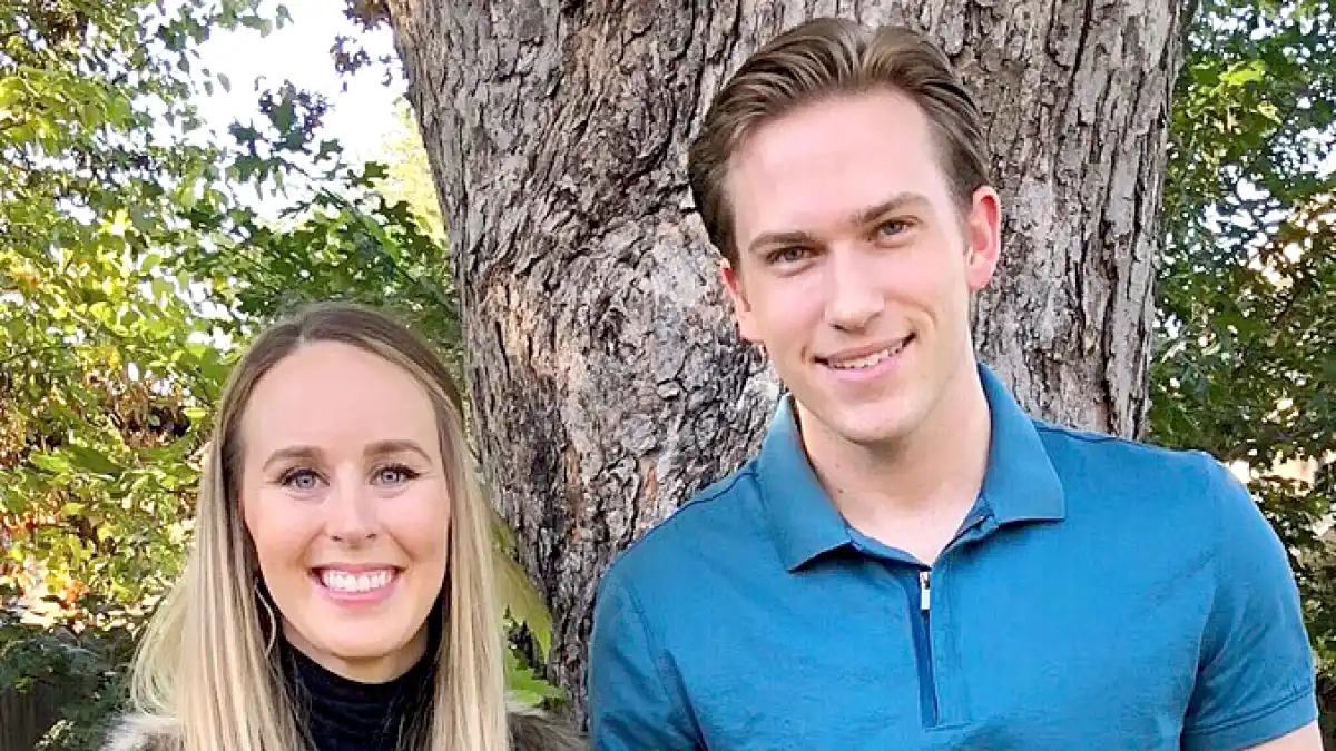 Danielle Bergman and Bobby Dodd expecting