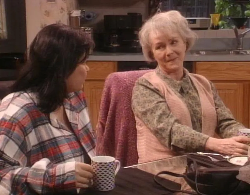 Debbie-Reynolds-roseanne