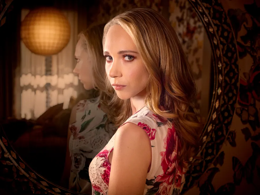 Dirty-JOhn-Juno-Temple