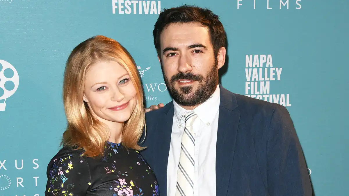 Emilie De Ravin Eric Bilitch Welcome Baby