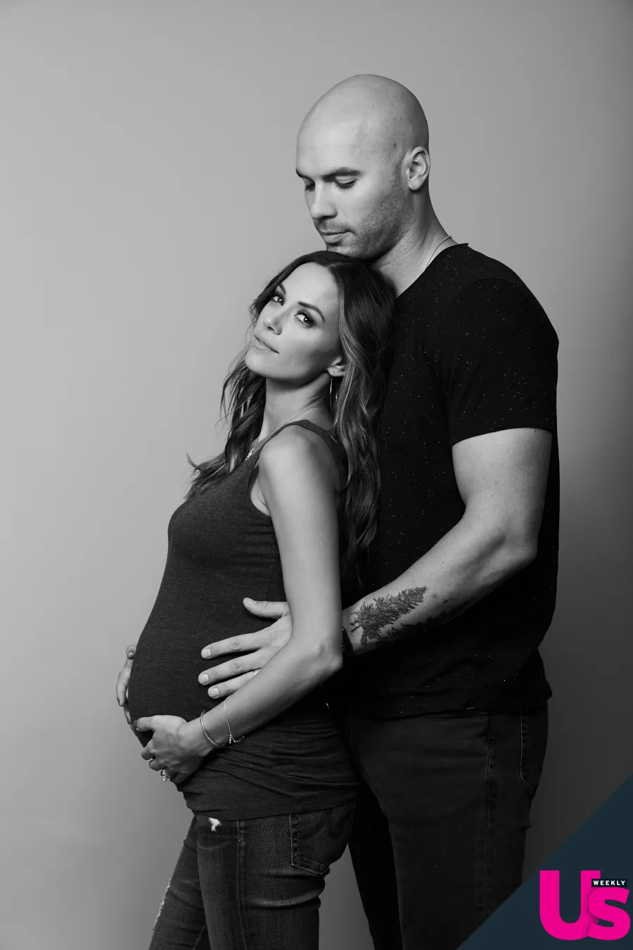 Jana Kramer pregnancy pics exclusive