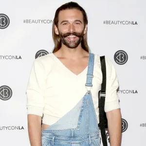 Jonathan-Van-Ness-yoga