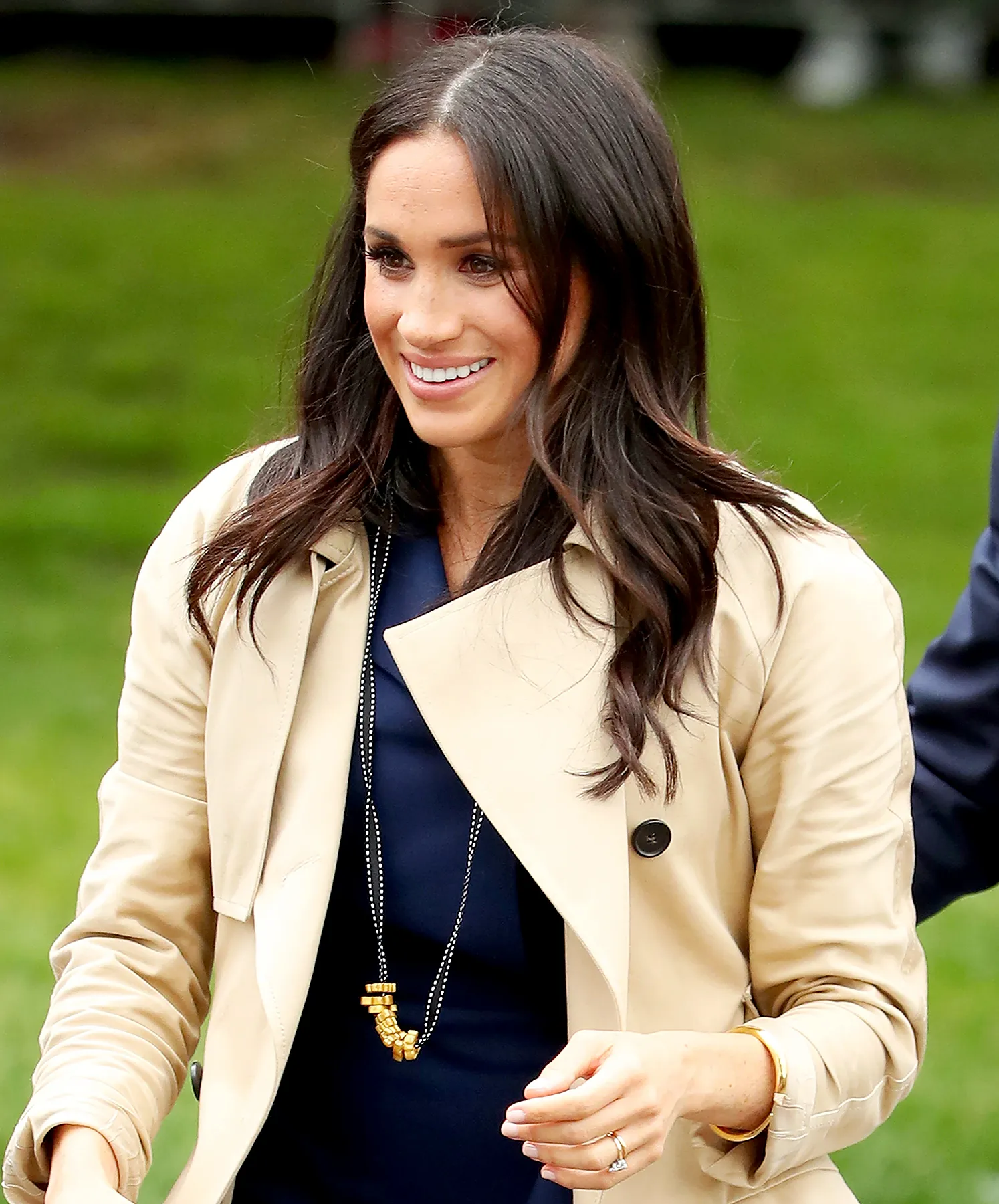 Meghan-Markle-Wears-Pasta-Necklace
