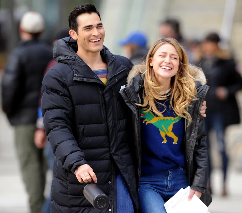 Melissa Benoist Tyler Hoechlin Giggle Supergirl