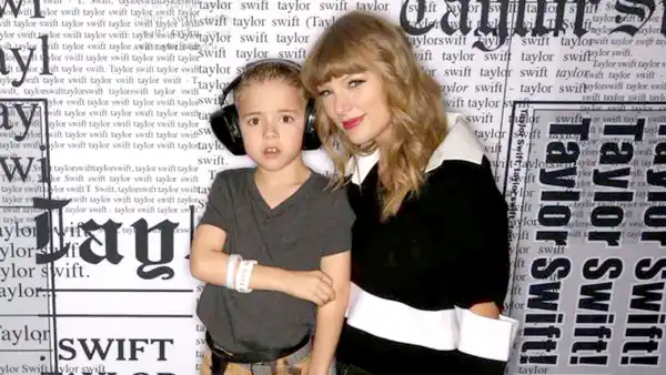 Taylor-Swift-Meets-Little-Boy-Who-She-Helped-Get-Service-Dog