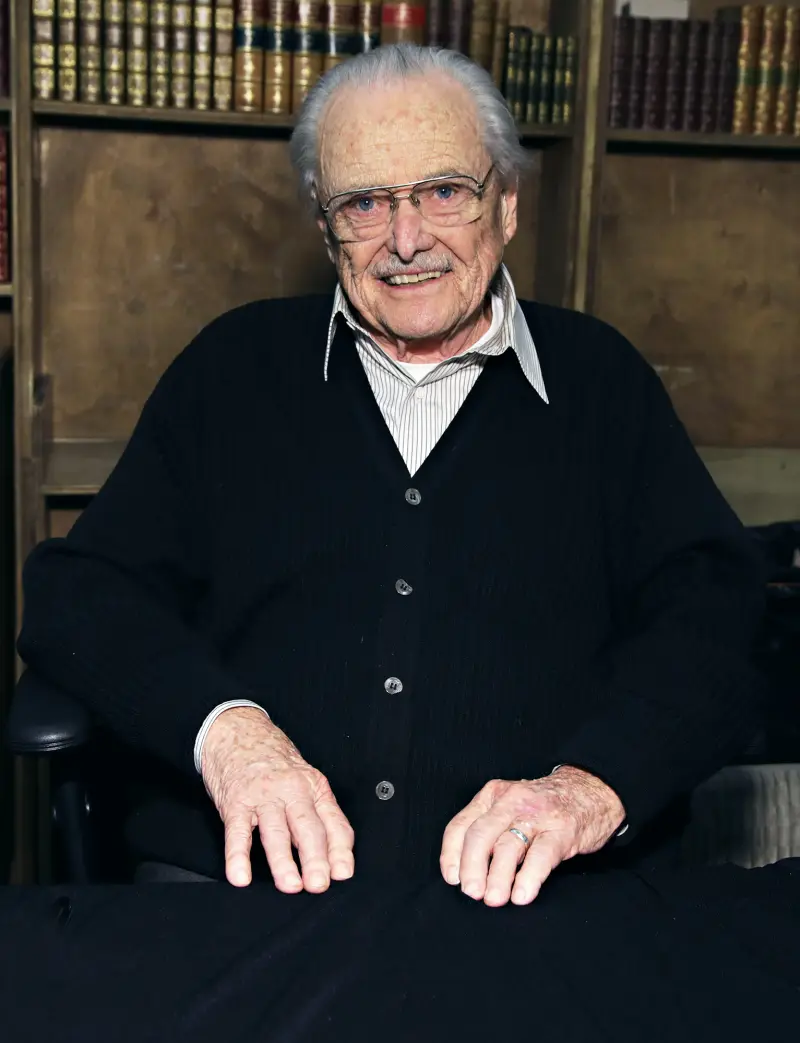William Daniels, Mr. Feeny From ‘Boy Meets World,’ Stops Burglary at Replica Luxury Handbag