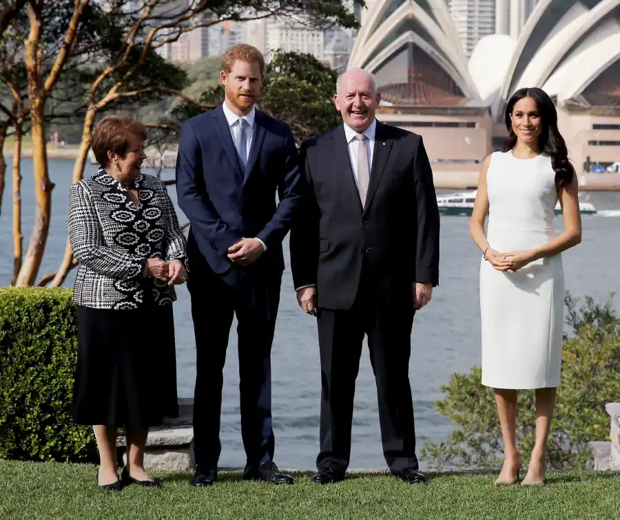 duchess-meghan-baby-bump