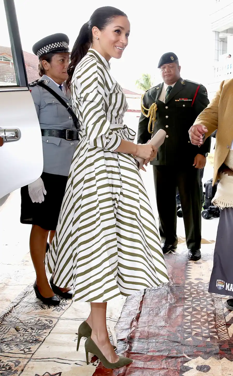 duchess-meghan-prince-harry-tonga