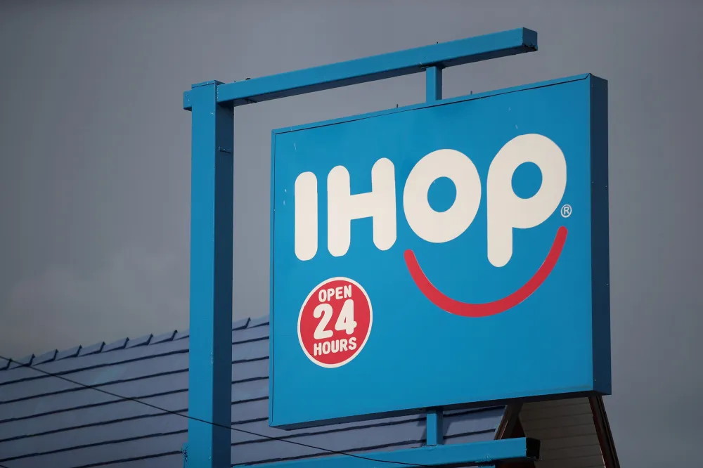 IHOP&rsquo;s New Grinch-Themed Menu Features Green Pancakes, a &lsquo;Beast&rsquo; Omelette and More