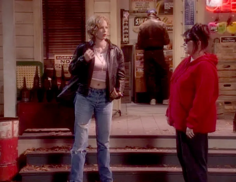 jenna-elfman_roseanne