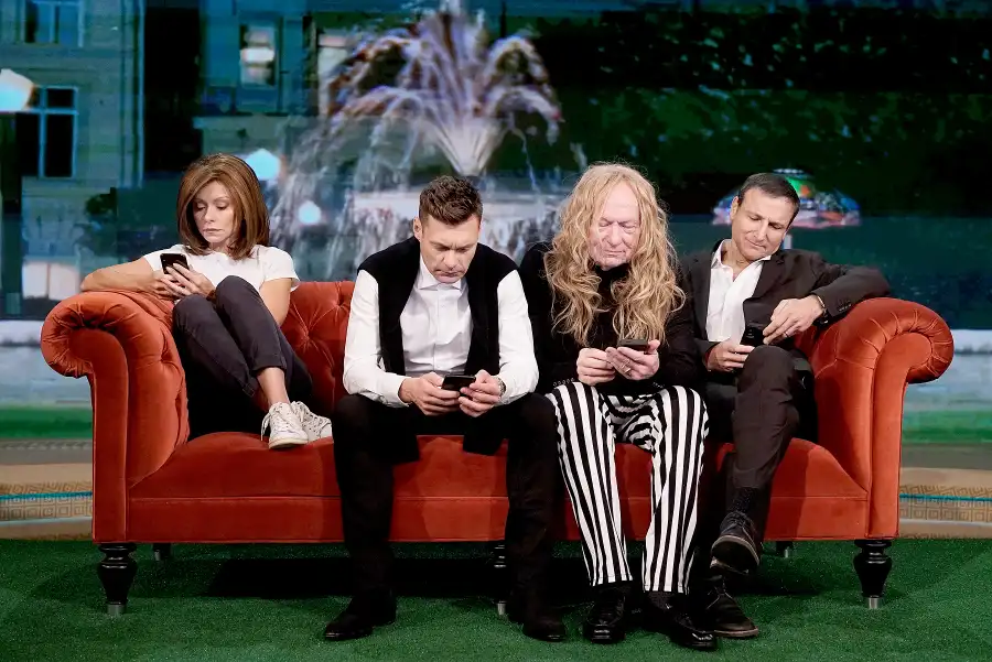 kelly-ryan-halloween-2018-friends