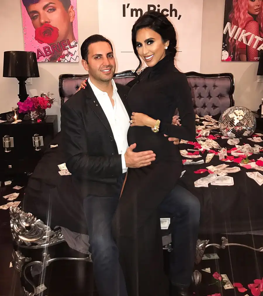 lilly-ghalichi-dara-mir baby